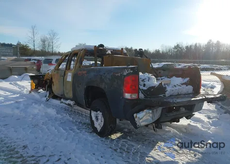 2010 GMC Sierra 2500Hd Sle z USA, uszkodzony, nr VIN 1GT5K0BG8AZ185812